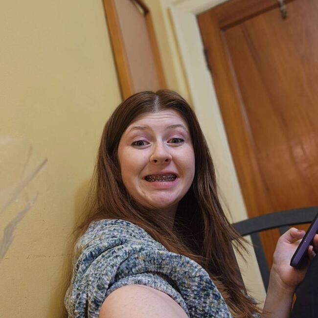 Babysitter in Stoney Creek (Ontario): Claire