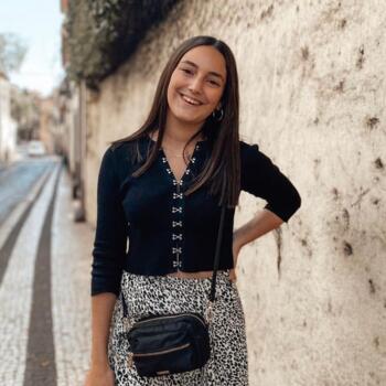 Babysitter em Porto: Maria