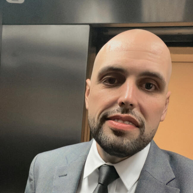 Emprego de babá em Cidade Ocidental: Hugo Leahy