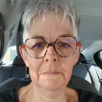 Babysitter in Saint-Aubin-des-Châteaux: Maryline