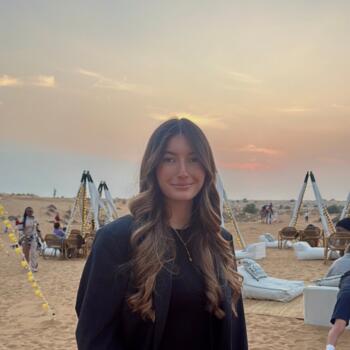 Babysitter in Roquefort-la-Bédoule: Emma