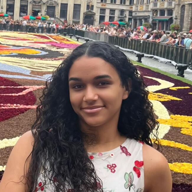 Babysitter in Koekelberg: Esther