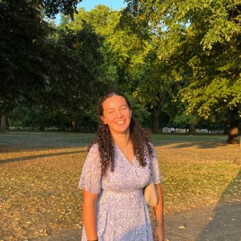 Babysitter Tubize: Nour