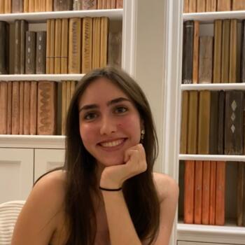 Babysitter in Caniço: Flor