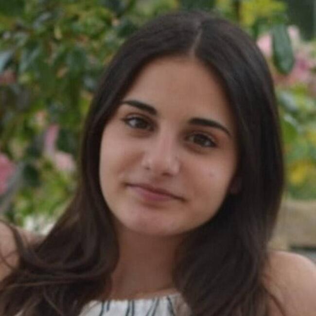 Babysitter in Pisa: Francesca