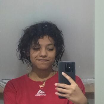 Babysitter in Romorantin-Lanthenay: Sarah