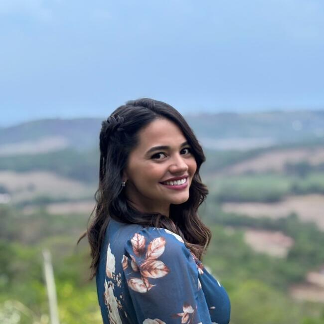 Babysitter in Americana: Jéssica