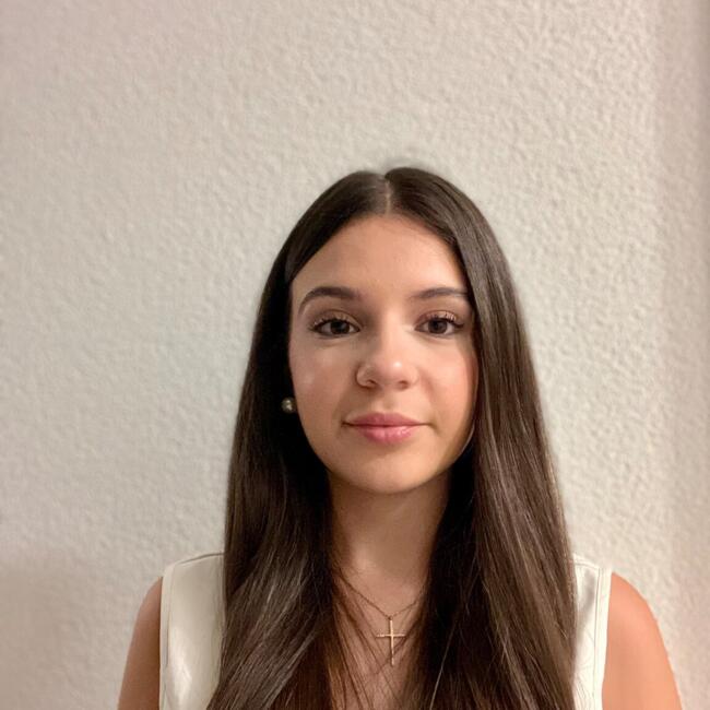 Baby-sitter in Villarzel: Renata