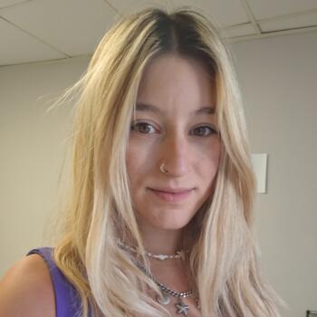 Babysitter in Athens: Eleni