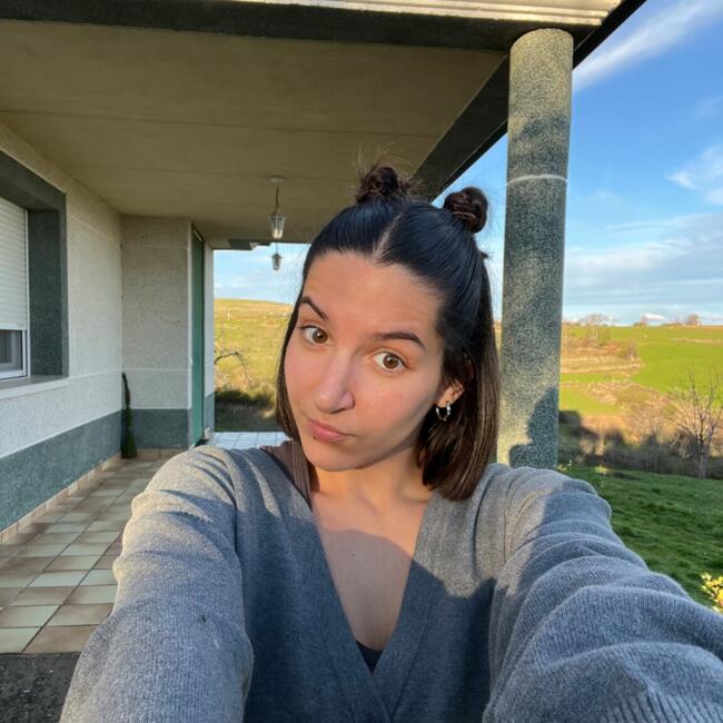 Babysitter in Alicante: Laura