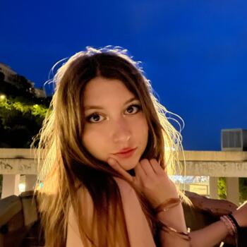 Babysitter in Menton: Elise