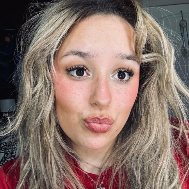 Babysitter in Brownsville: Patricia