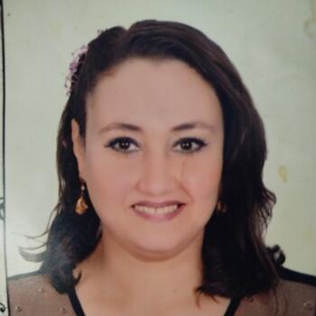 Babysitter in Alexandria: Nadia