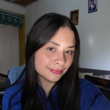 Babysitter in Caldas: Laura