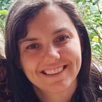 Trabajos de niñera en Barcelona: trabajo de canguro Neus