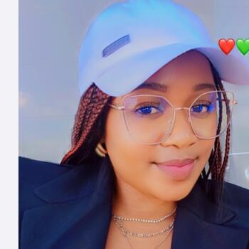 Nanny job in Johannesburg: babysitting job Shantel