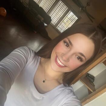 Babysitter in Milwaukee: Madison