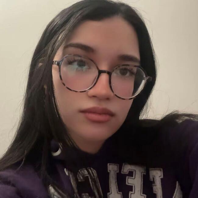 Babysitter in Créteil: Zahra
