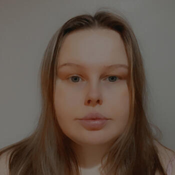 Babysitter Walsall: Holly