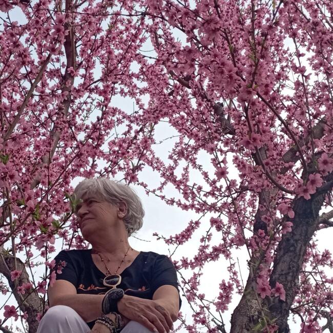 Babysitter in Athens: Eva