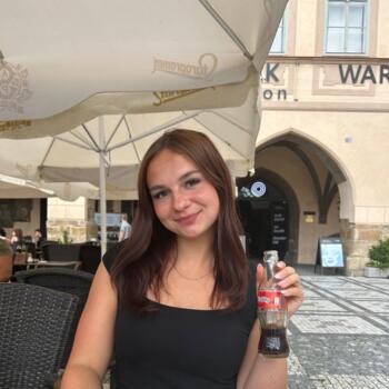 Baby-sitter in Calgary: Rebecca