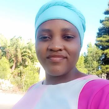 Babysitter Cape Town: Laura