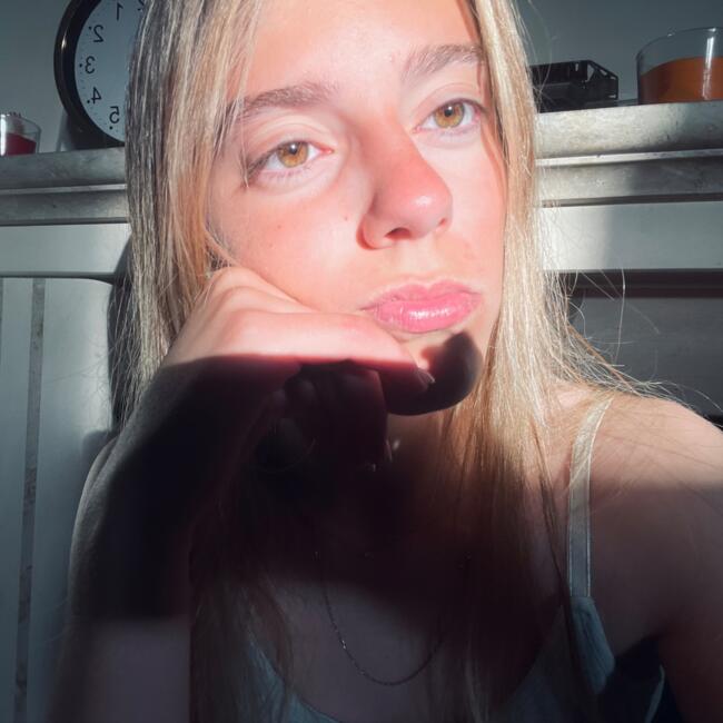 Babysitter em A dos Cunhados: Lara