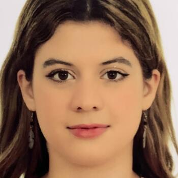 Babysitter in Nice: Lina