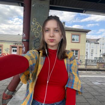 Babysitter in Offenbach: Alina