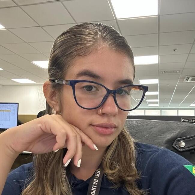 Babysitter in Piracicaba: Larah