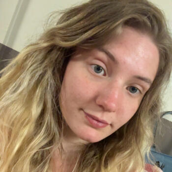 Babysitter in Châtelet: Lynn