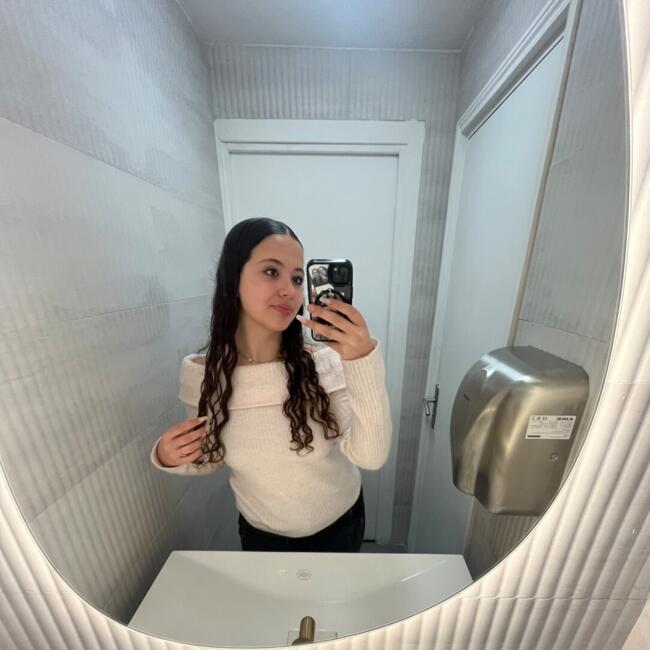 Babysitter in Menton: Claudia