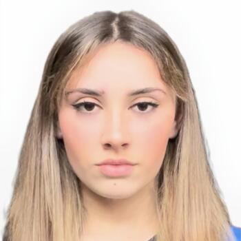 Babysitter in Torrelavega: Maya Bolloque