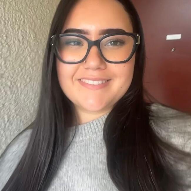 Babysitter in Vitrolles: Sarah