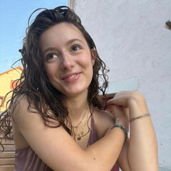 Babysitter in Montluçon: Eléonore