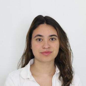 Babysitter em Porto: Carolina