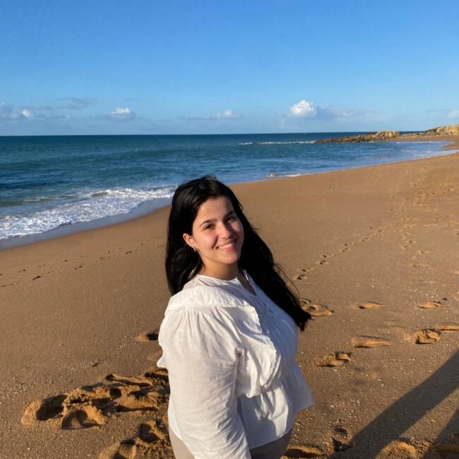 Babysitter em Lamaçães: Marta