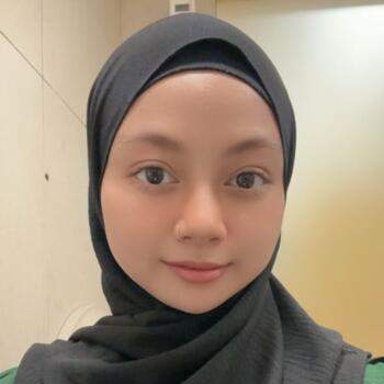 Babysitting job in Singapore Island: babysitting job Farah