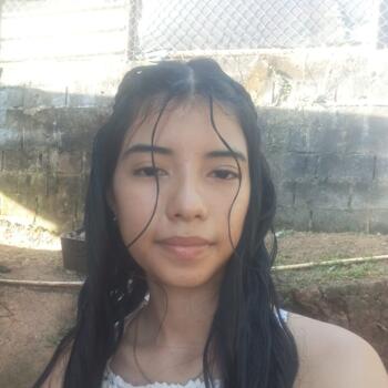 Niñera en Panamá: Astrid