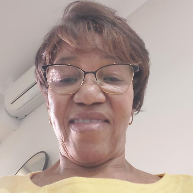 Babysitter in Perth: Gloria