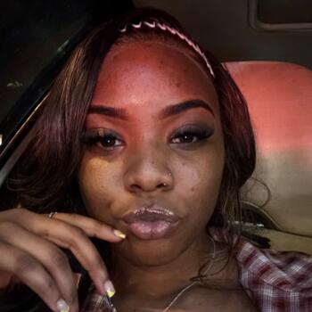 Babysitter in Chicago: Nakiyah