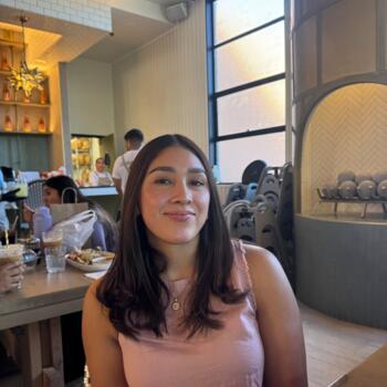 Babysitter in Chula Vista: Cristina