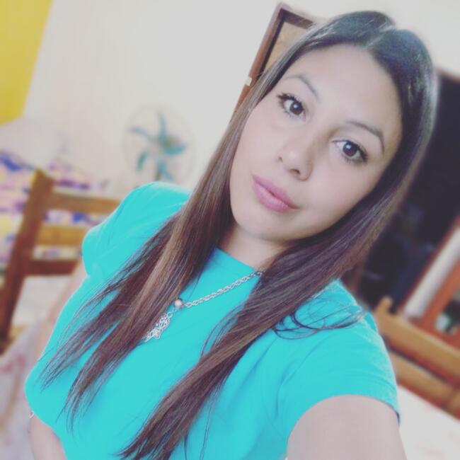 Babysitter in Moreno: Adriana