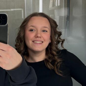 Babysitter in Granville: Jade