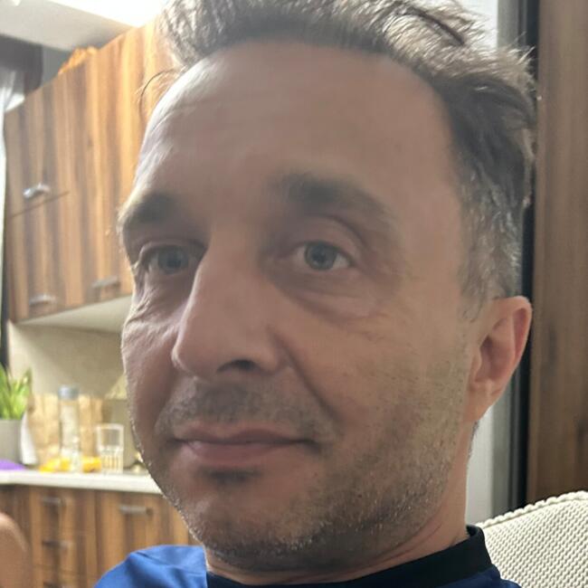 Δουλειά για babysitter στην περιοχή Ίλιον: Kon