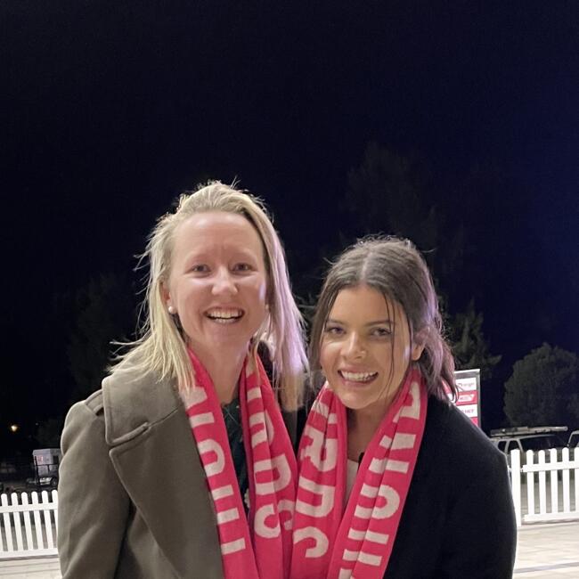 Babysitter in Adelaide: Jasmin