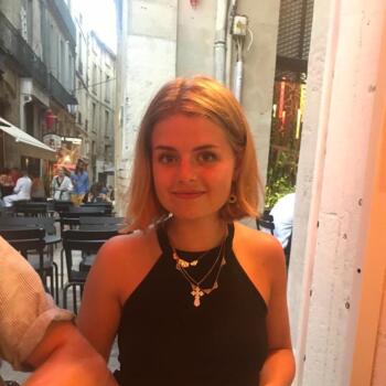 Baby-sitter in Vanves: Anne
