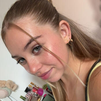 Babysitter in Thiébouhans: Lylou