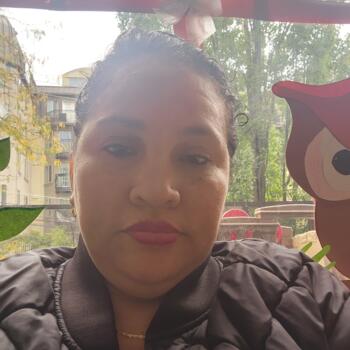 Babysitter in Seattle: Diana