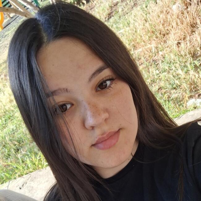 Babysitter in Syracuse: Aurora